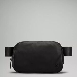 lululemon Black Everywhere Belt Bag